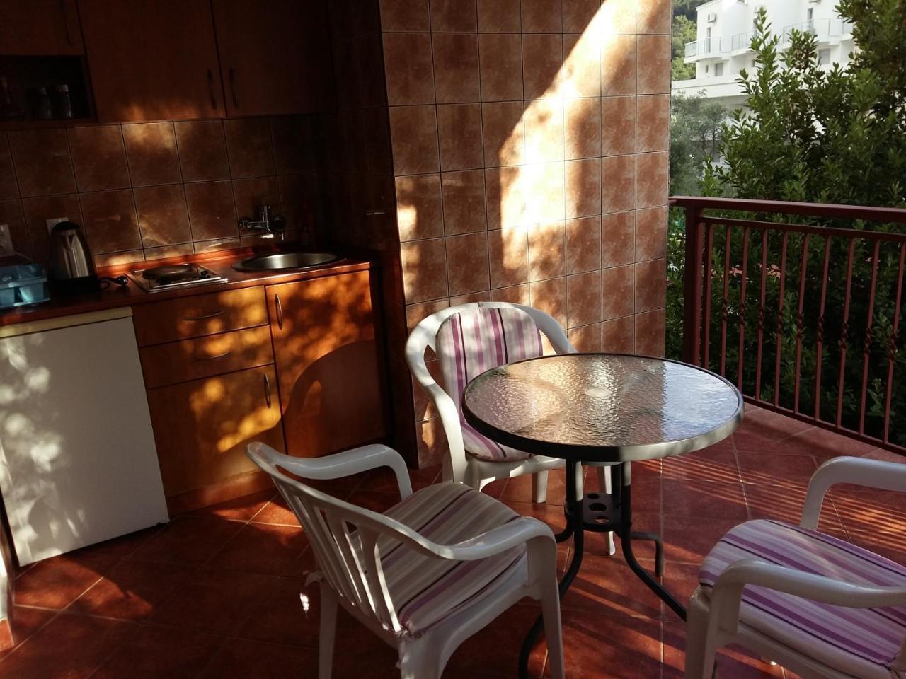 Lazar Apartments Petrovac ภายนอก รูปภาพ