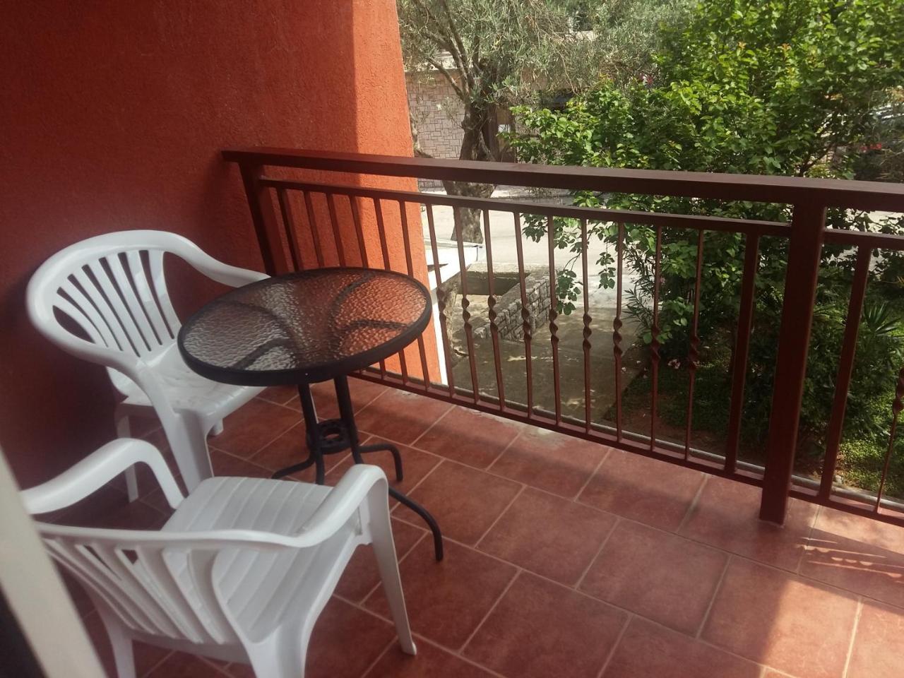 Lazar Apartments Petrovac ภายนอก รูปภาพ
