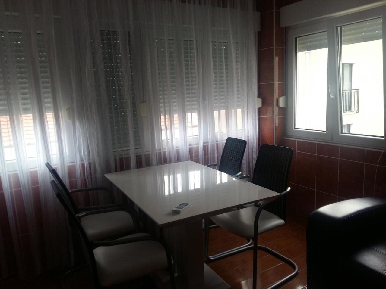 Lazar Apartments Petrovac ภายนอก รูปภาพ