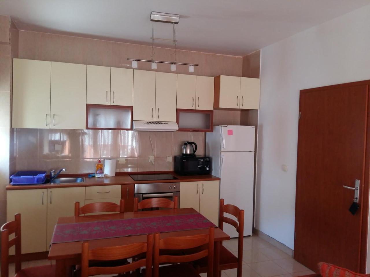 Lazar Apartments Petrovac ภายนอก รูปภาพ